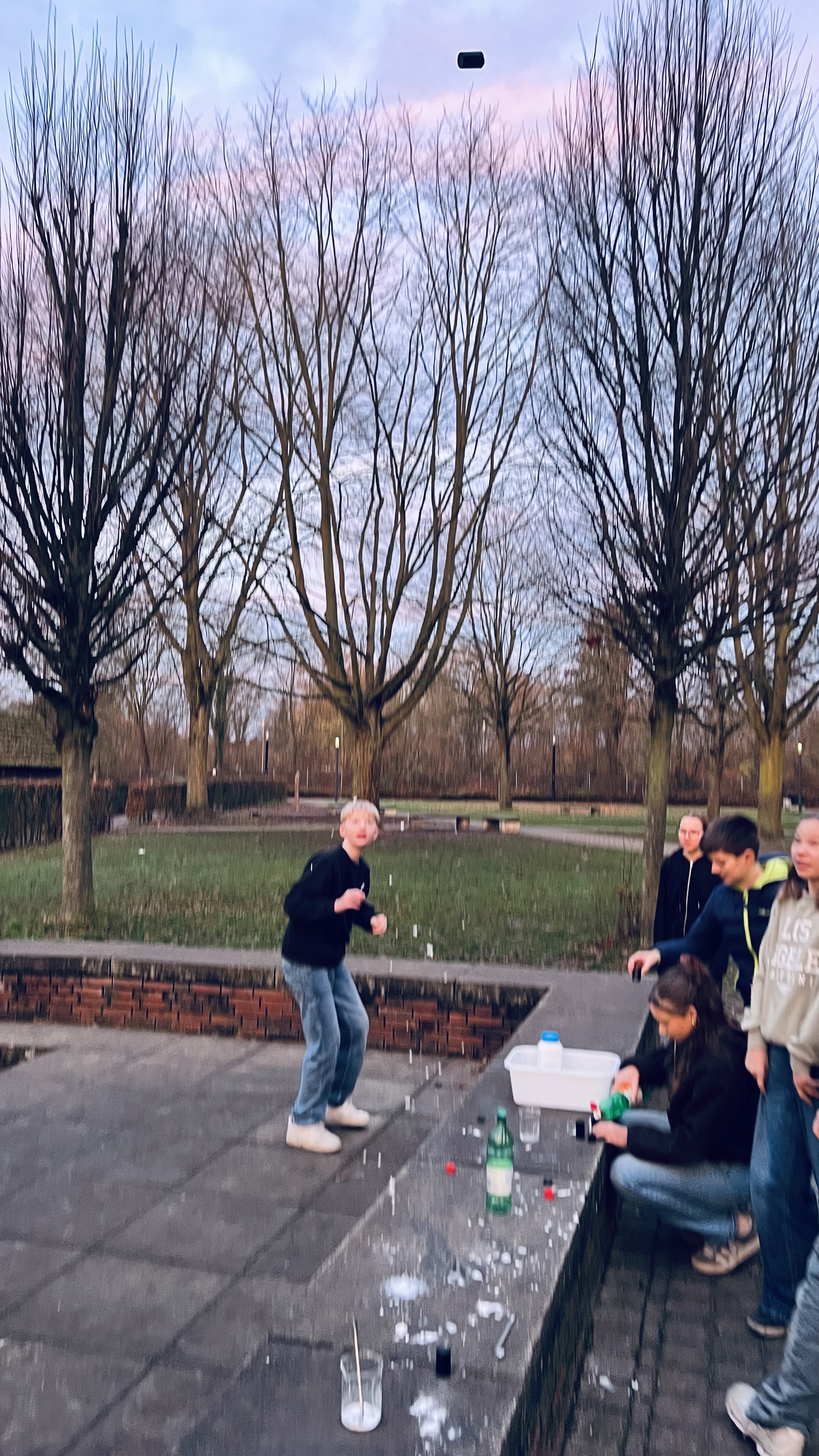 Vorgezogenes Silvester in der 7b 🎆 – Raketenstart ohne Feuer